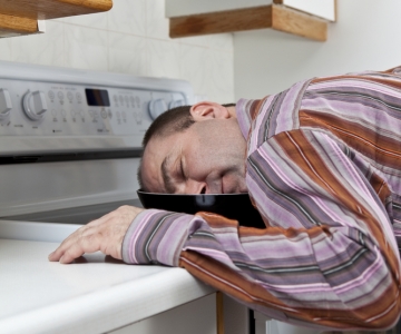 Horlama Ne Zaman Tehlikelidir? Uyku Apnesi Belirtileri